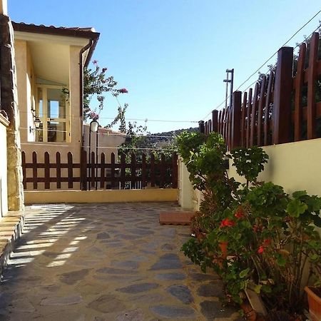 Semi-Detached House, Cala Gonone Villa Exterior photo