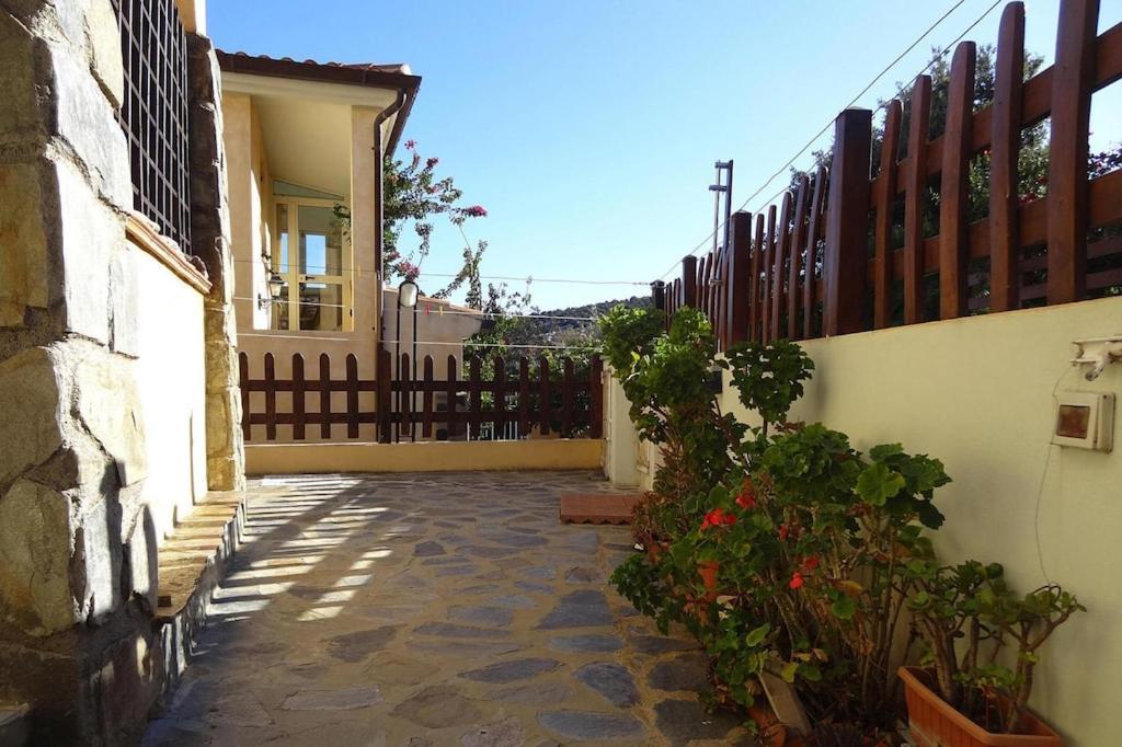 Semi-Detached House, Cala Gonone Villa Exterior photo